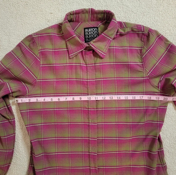 Burton Dryride Blitz Flannel. Snowboarding. Pink and green. Womens M - Picture 9 of 10